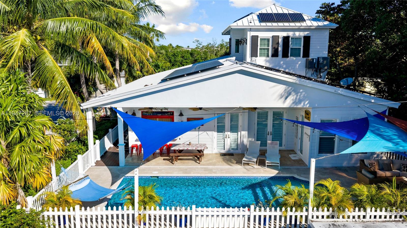 65 Tarpon Ave