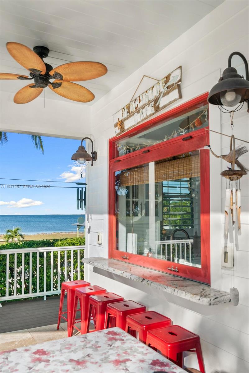 65 Tarpon Ave