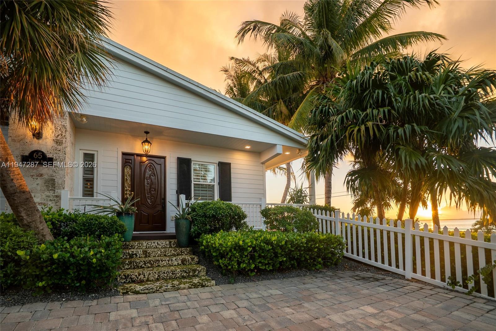 65 Tarpon Ave
