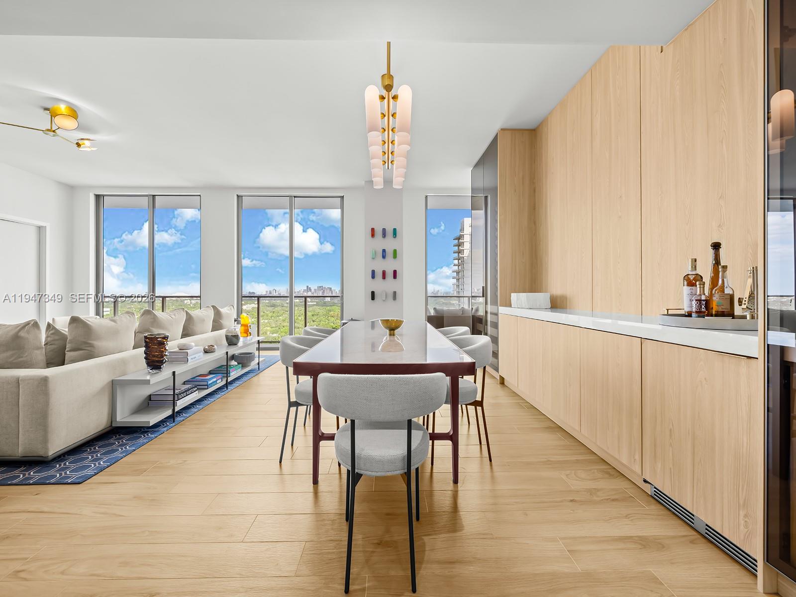 2678 Tigertail Ave # 1806