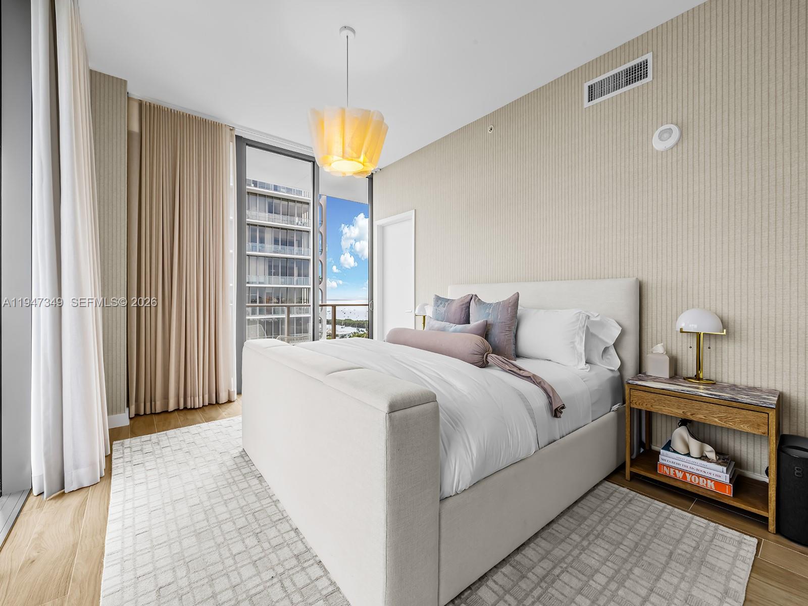 2678 Tigertail Ave # 1806