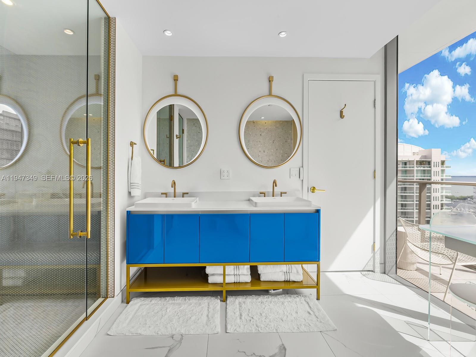 2678 Tigertail Ave # 1806