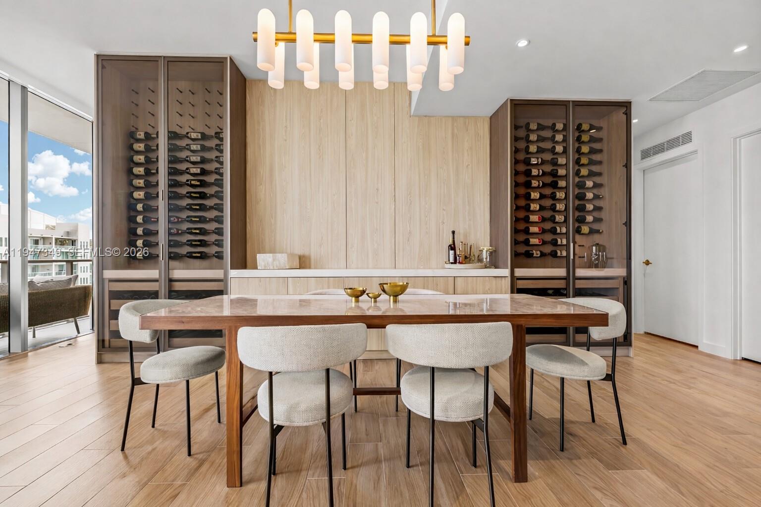 2678 Tigertail Ave # 1806