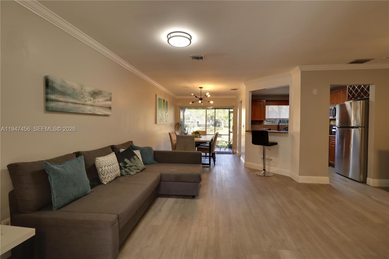 2149 W Discovery Cir W # 1