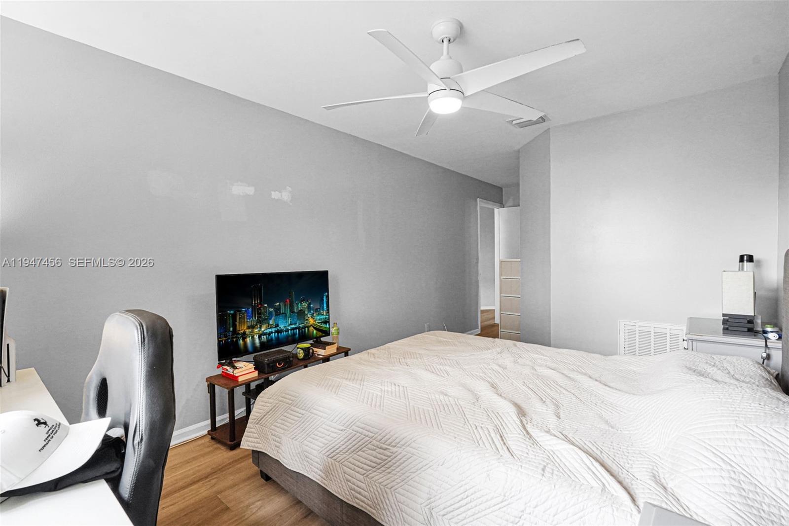 2149 W Discovery Cir W # 1