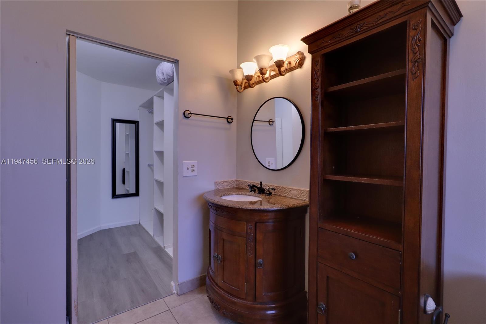 2149 W Discovery Cir W # 1