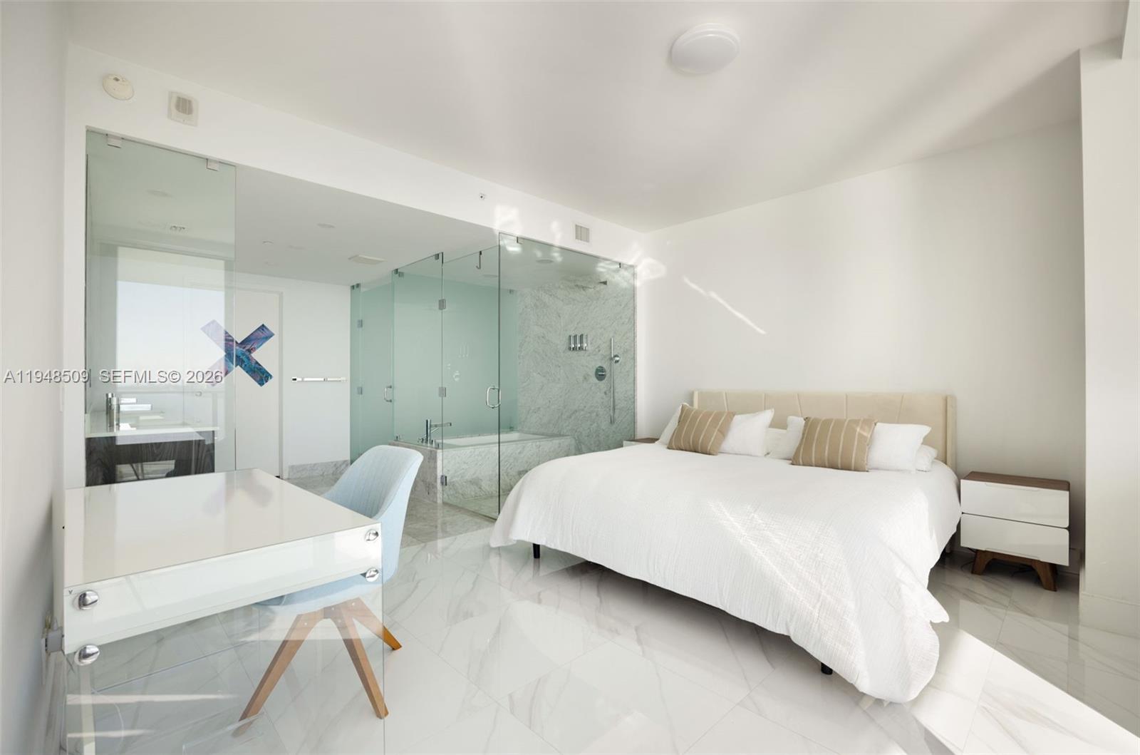 3131 NE 7th Ave # 1902