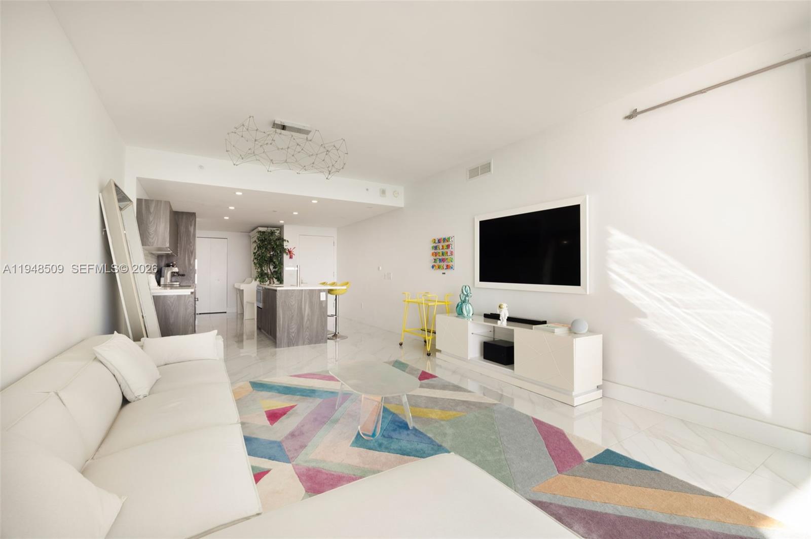 3131 NE 7th Ave # 1902