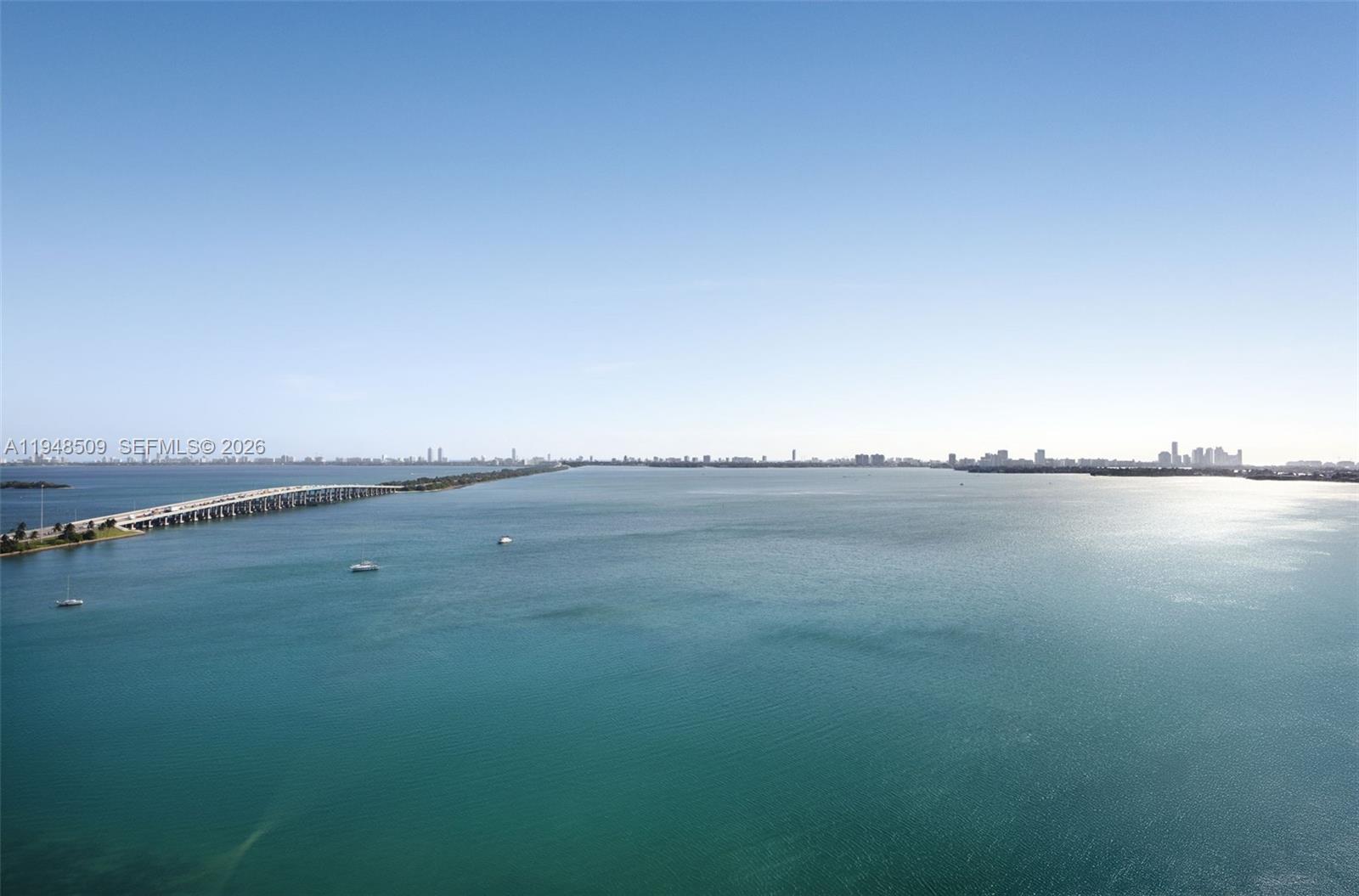 3131 NE 7th Ave # 1902