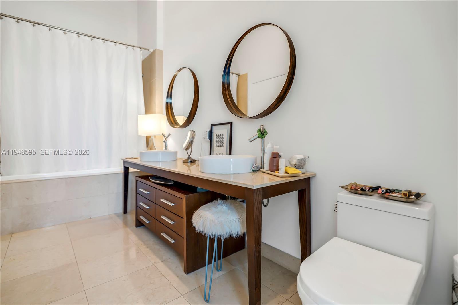 465 Brickell Ave # 4106