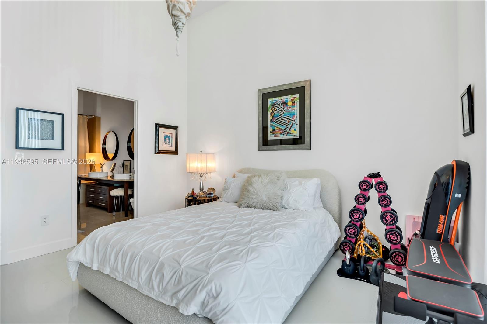 465 Brickell Ave # 4106