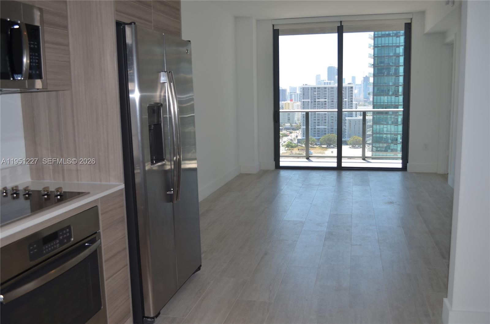 121 NE 34th St # 1803