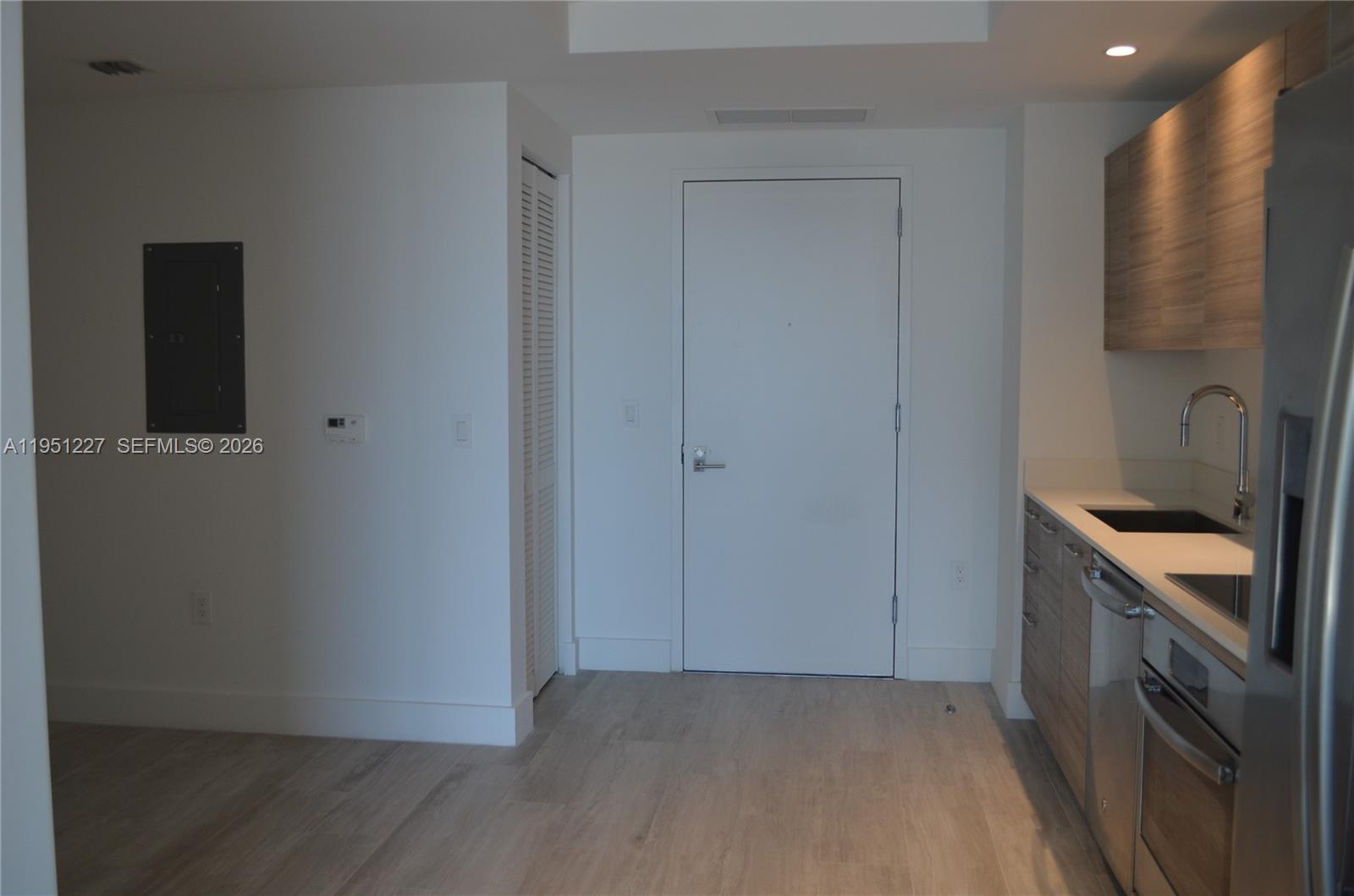 121 NE 34th St # 1803