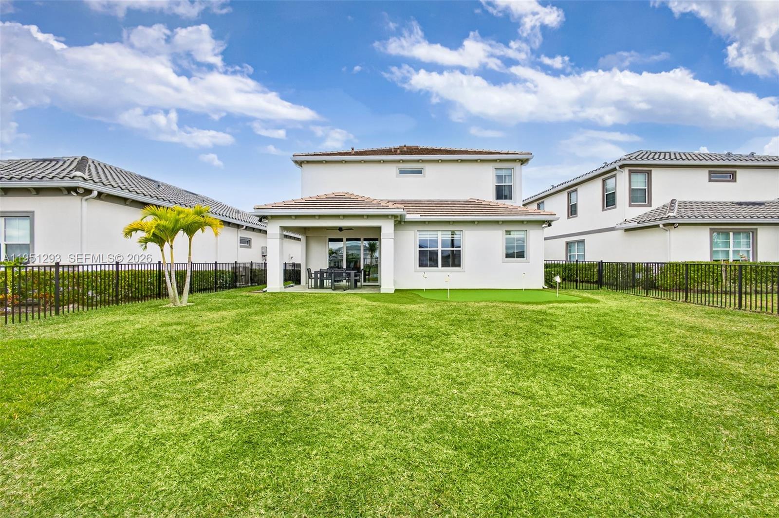 10752 Northbrook Circle