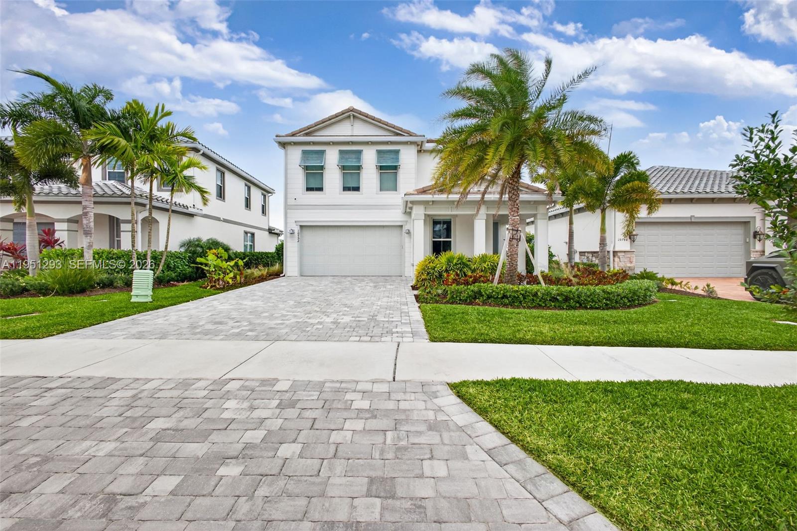 10752 Northbrook Circle