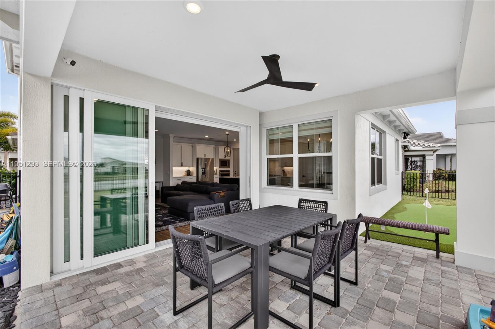 10752 Northbrook Circle