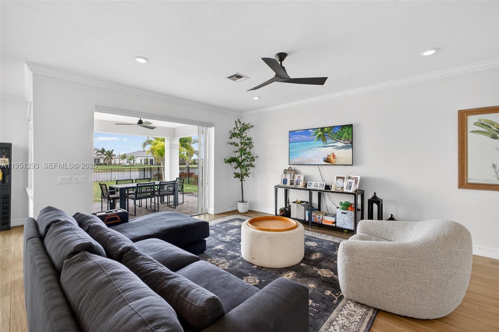 10752 Northbrook Circle