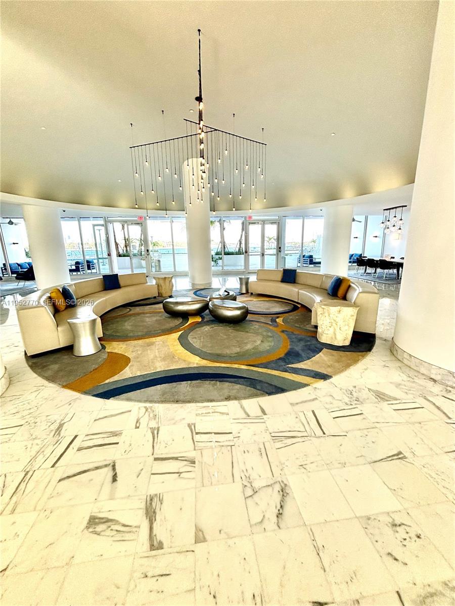 1000 West Ave # 1015