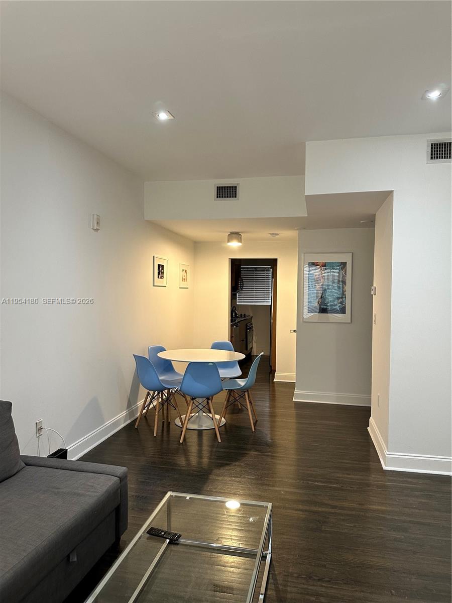 1330 Drexel Ave # 105