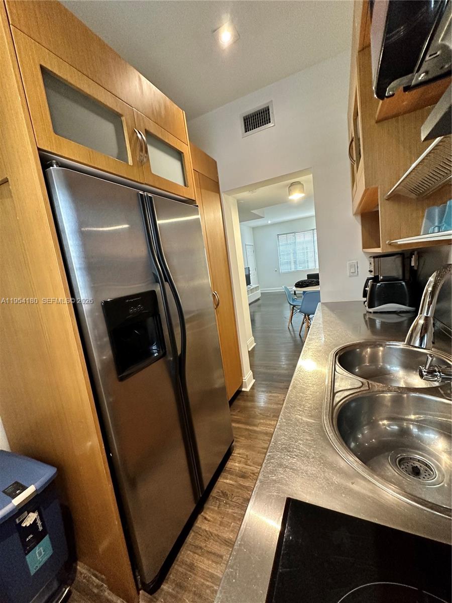 1330 Drexel Ave # 105