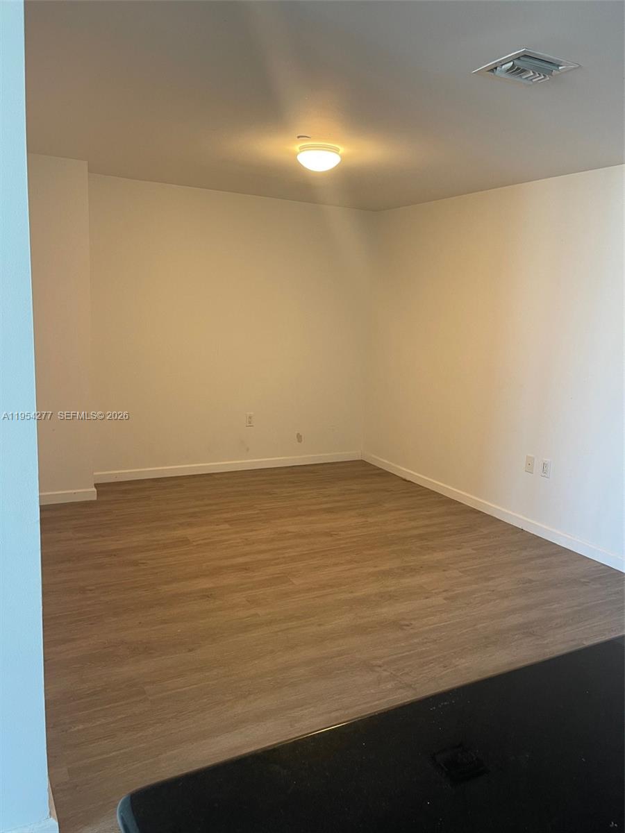 50 Biscayne Blvd # 5207