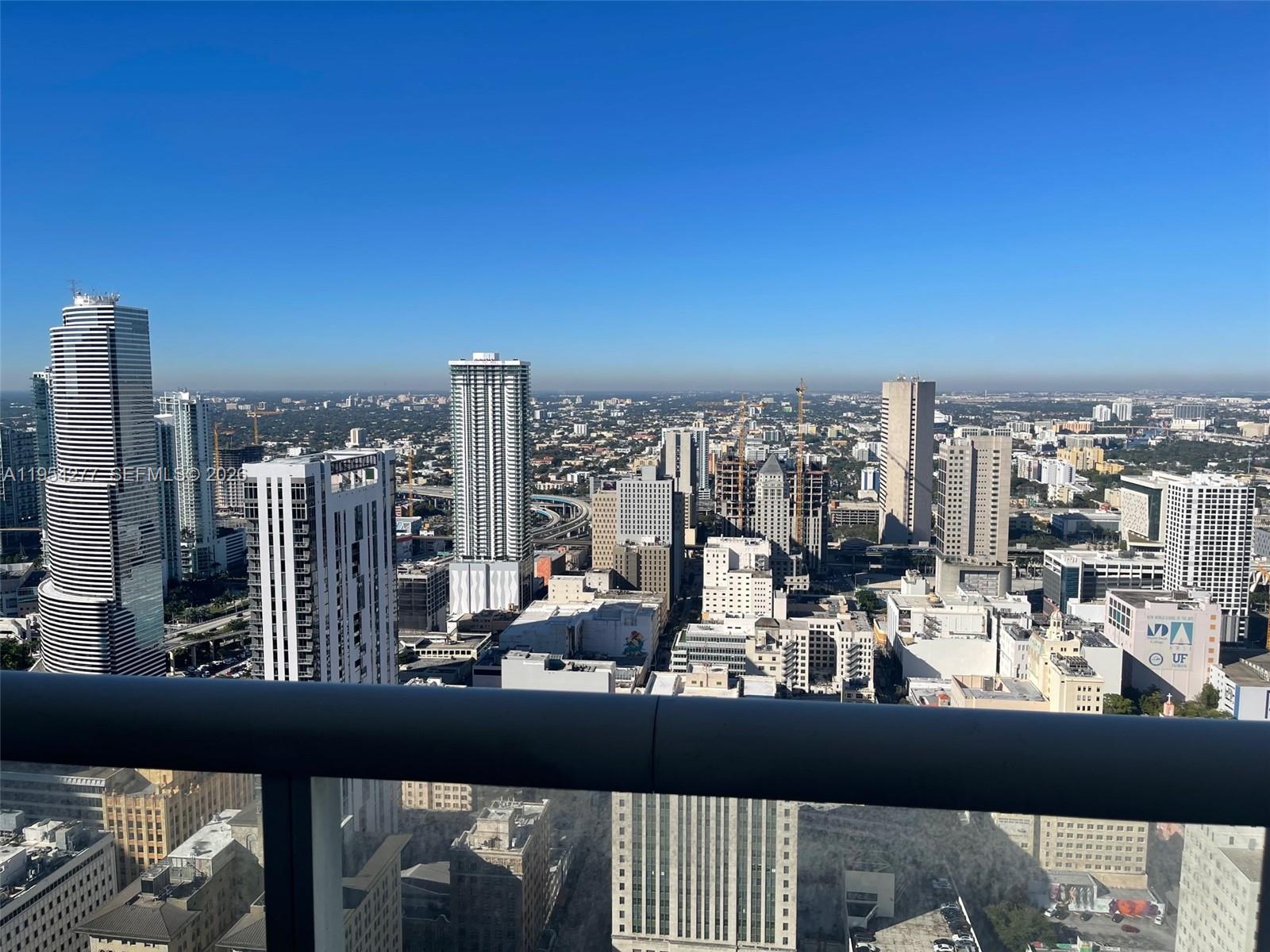 50 Biscayne Blvd # 5207