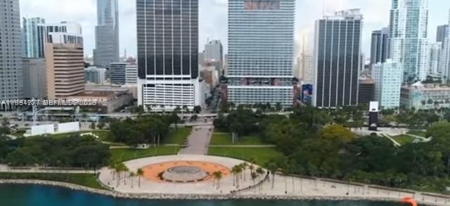 50 Biscayne Blvd # 5207