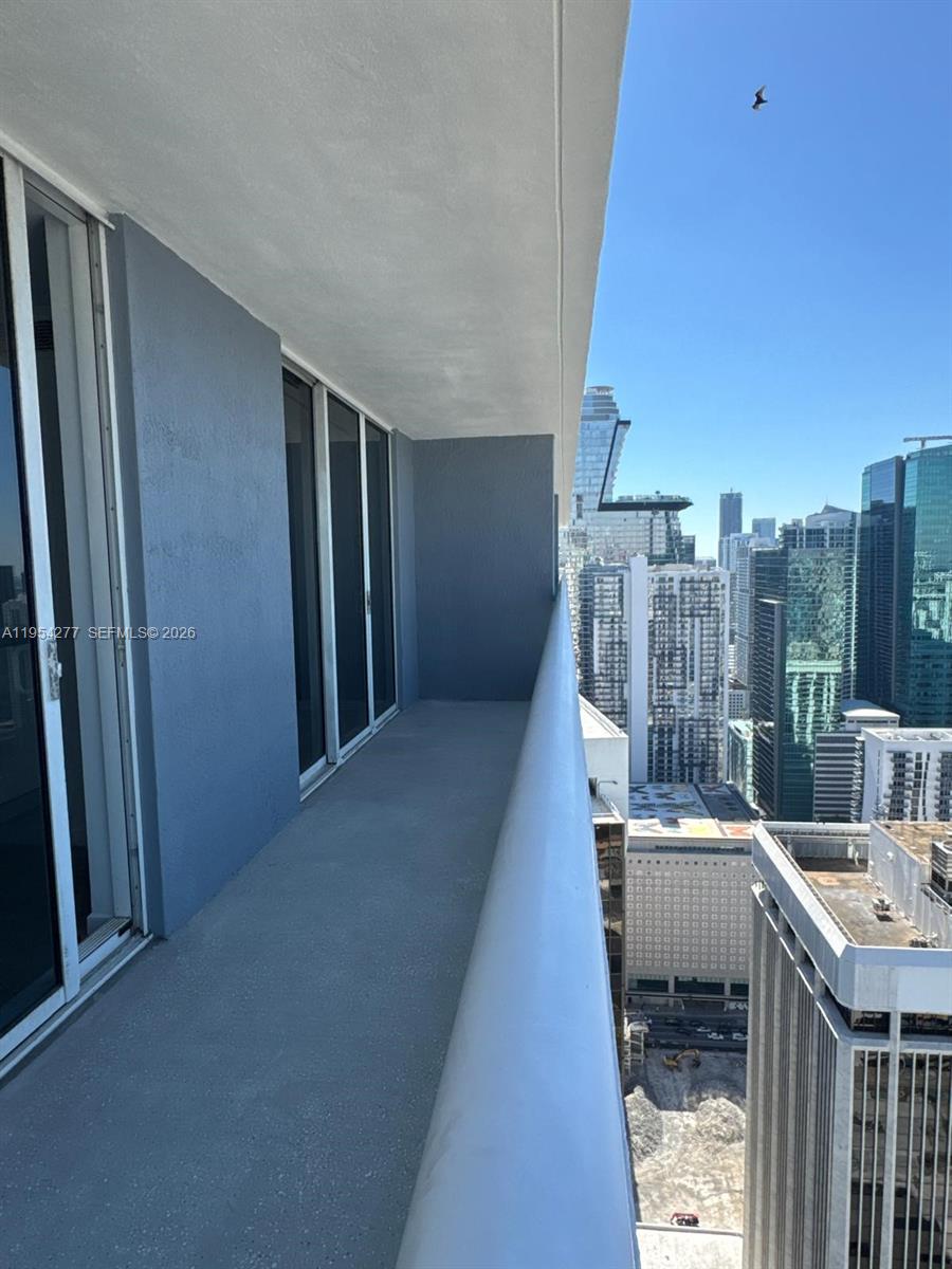 50 Biscayne Blvd # 5207