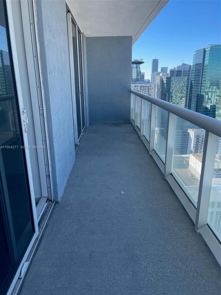 50 Biscayne Blvd # 5207