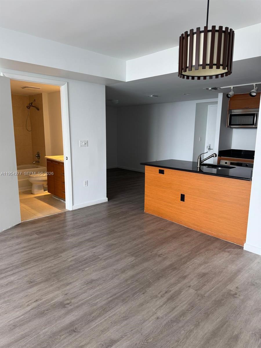 50 Biscayne Blvd # 5207