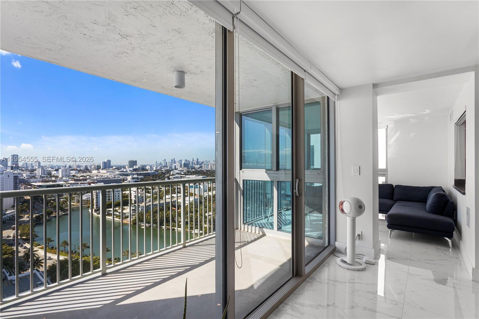 2655 Collins Ave Unit: PH06/08