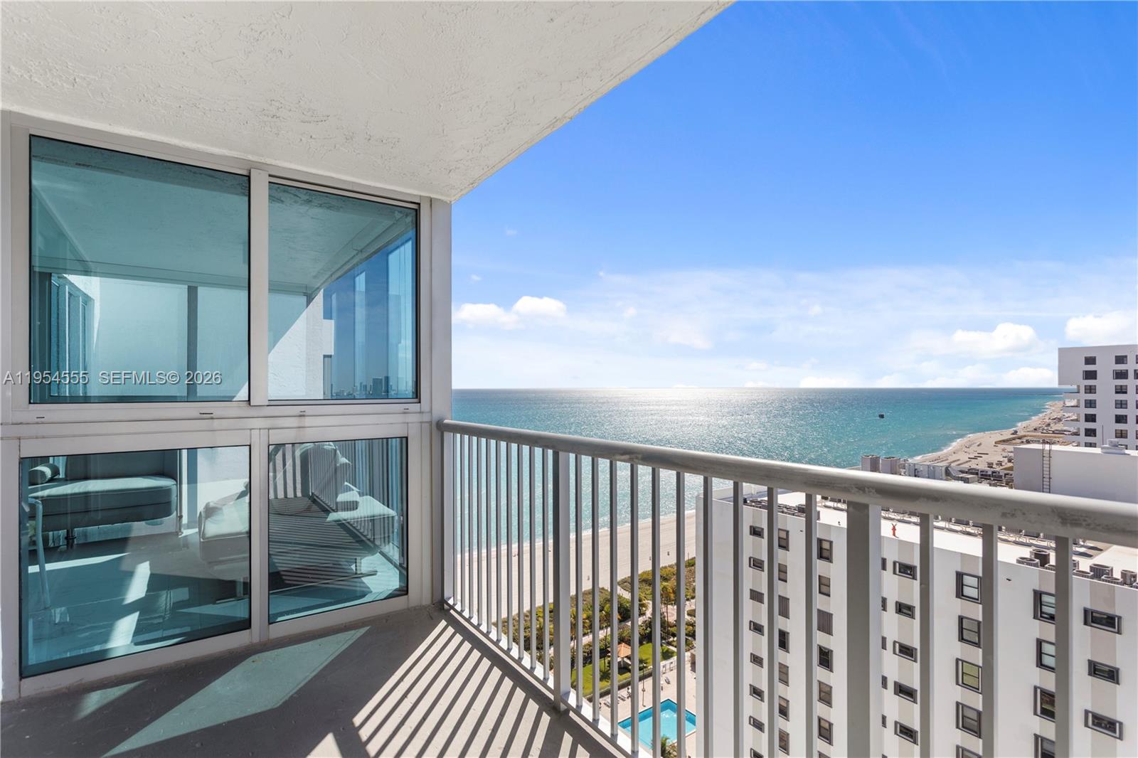 2655 Collins Ave Unit: PH06/08