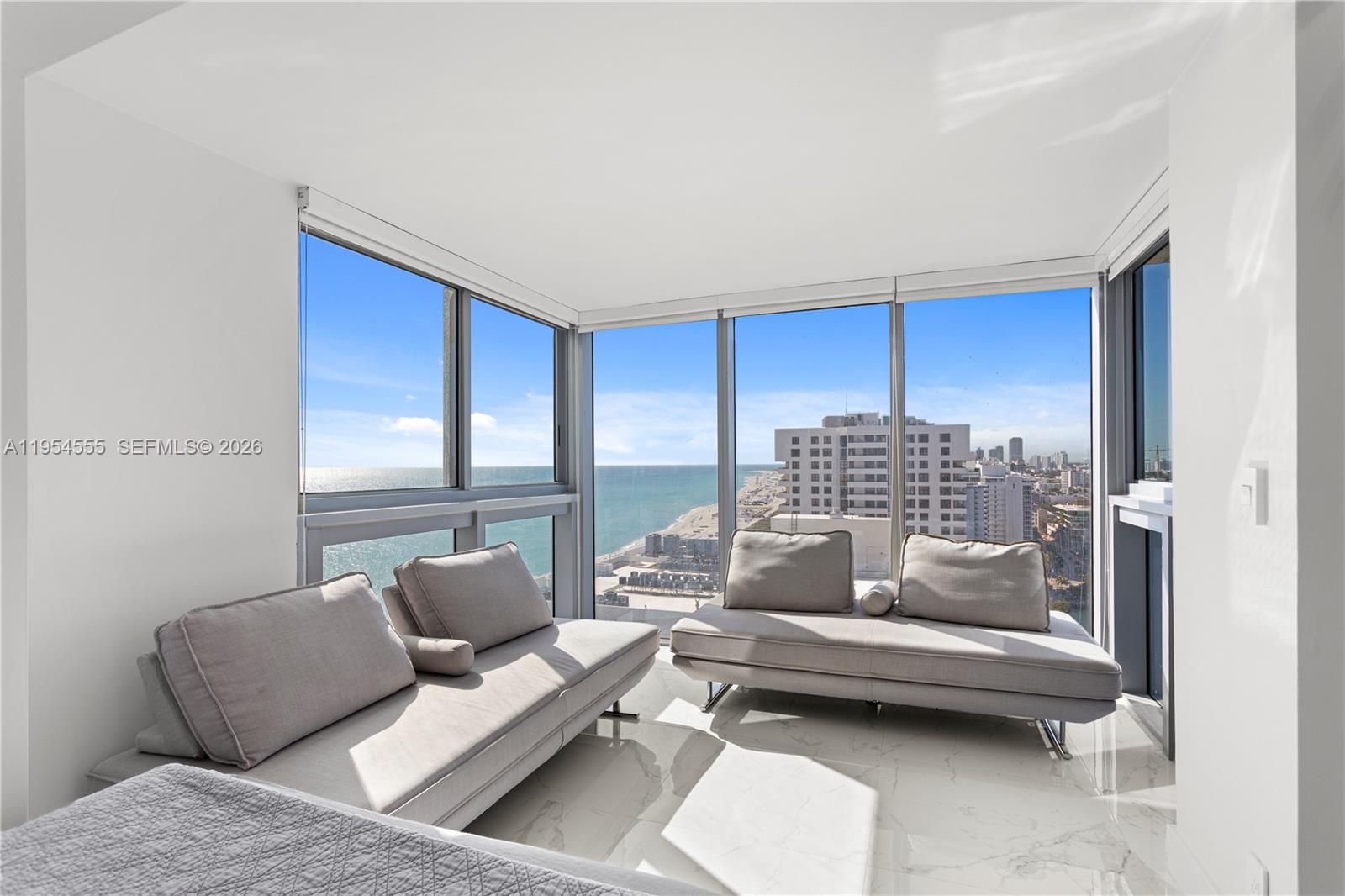 2655 Collins Ave Unit: PH06/08