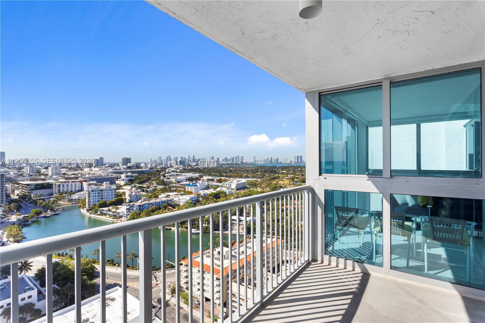 2655 Collins Ave Unit: PH06/08