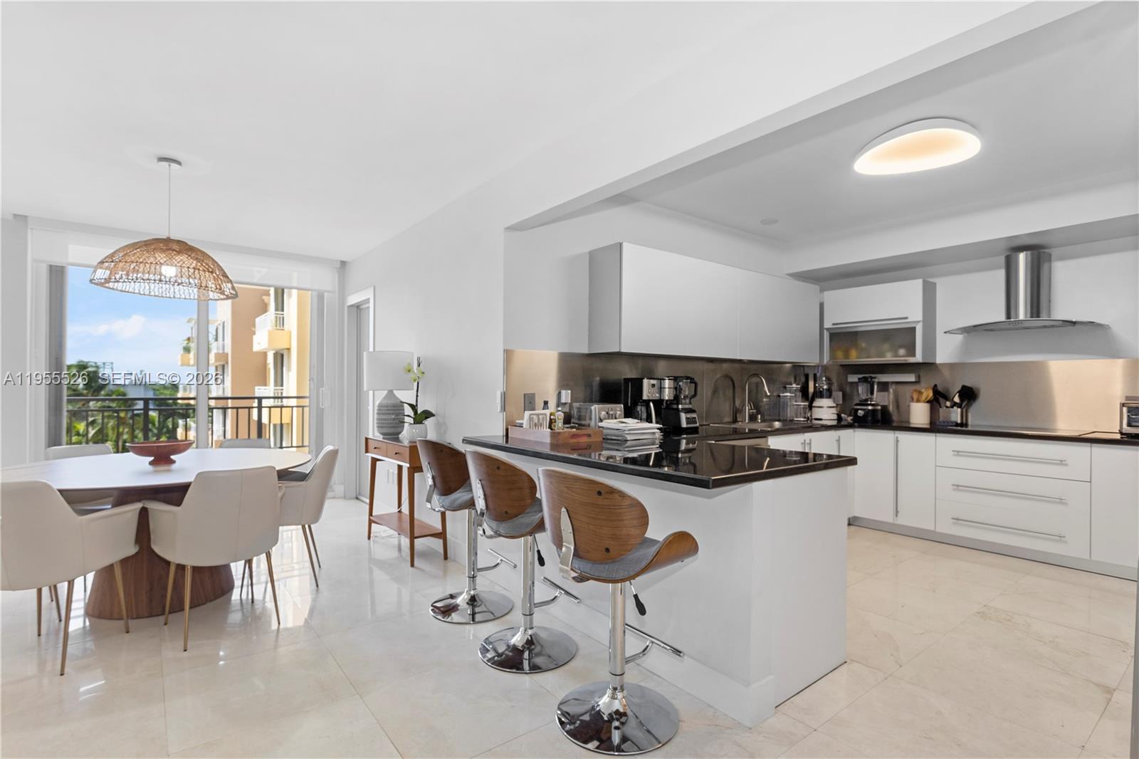 765 Crandon Blvd # 506