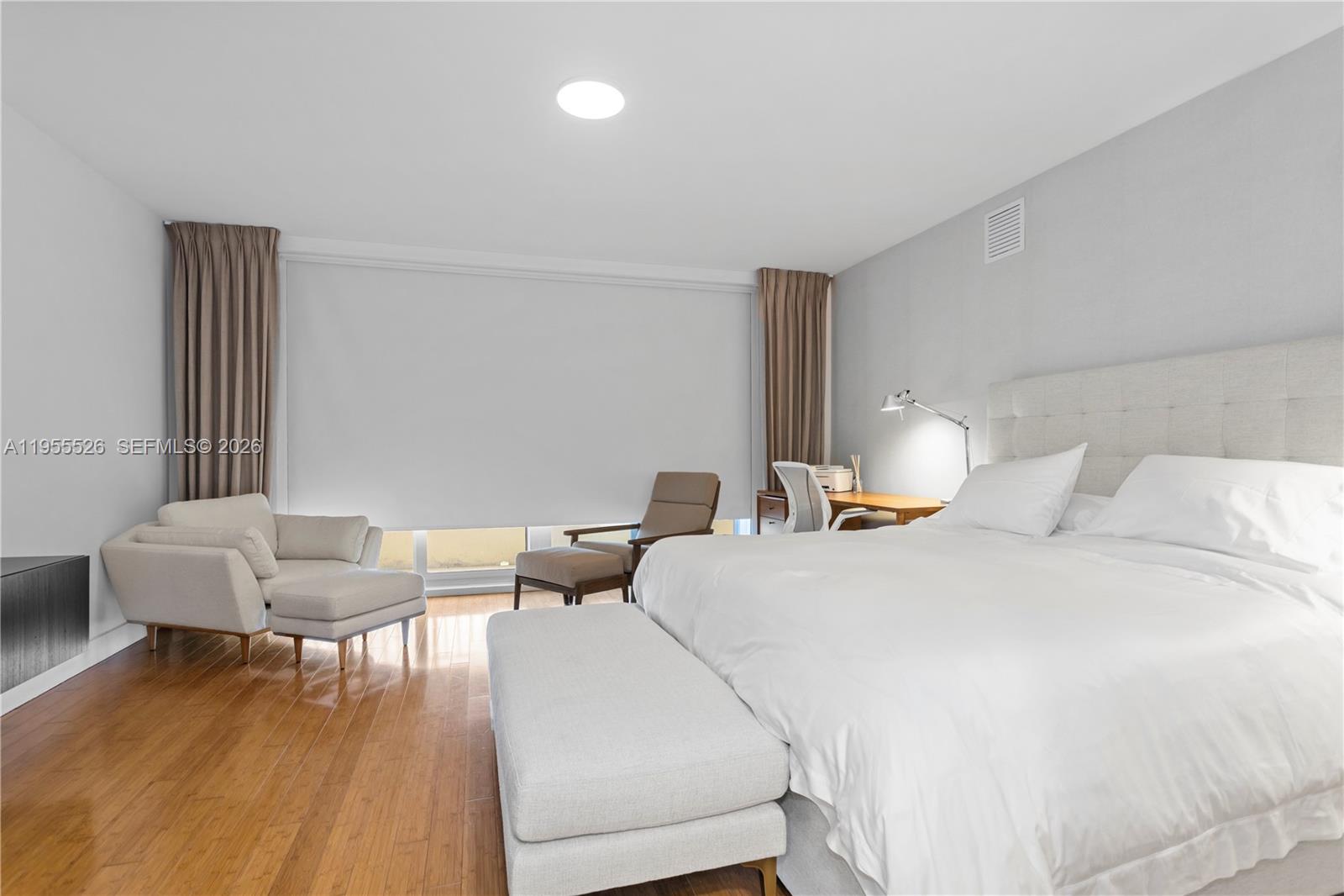 765 Crandon Blvd # 506