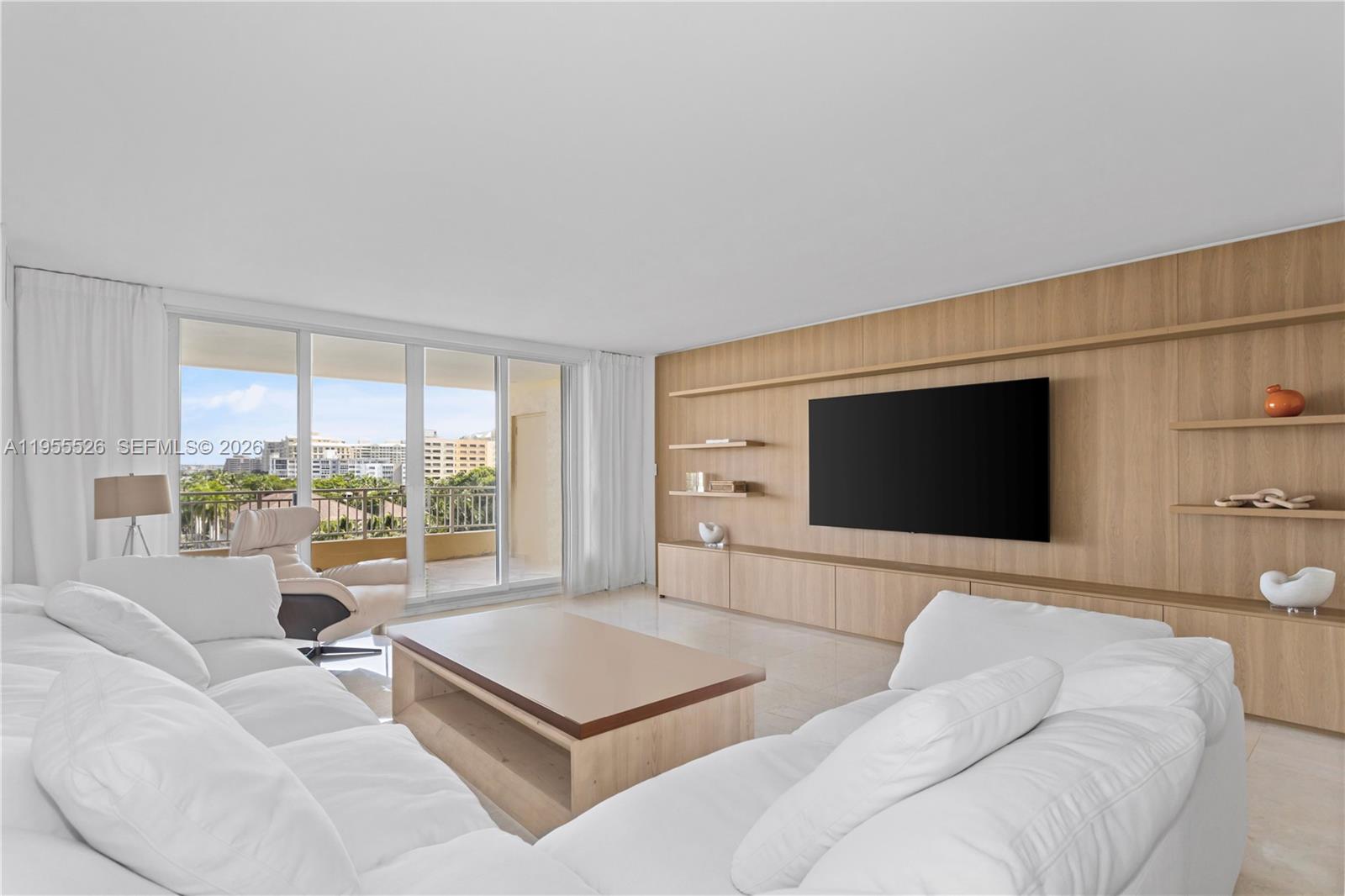 765 Crandon Blvd # 506