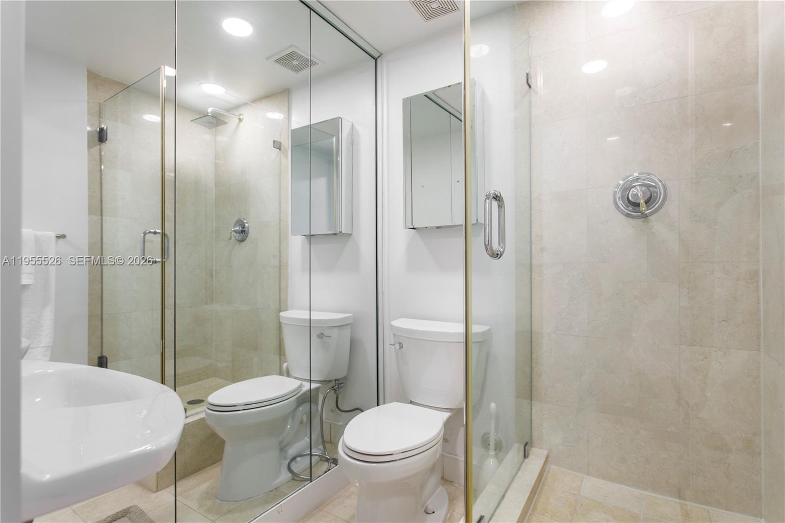 765 Crandon Blvd # 506