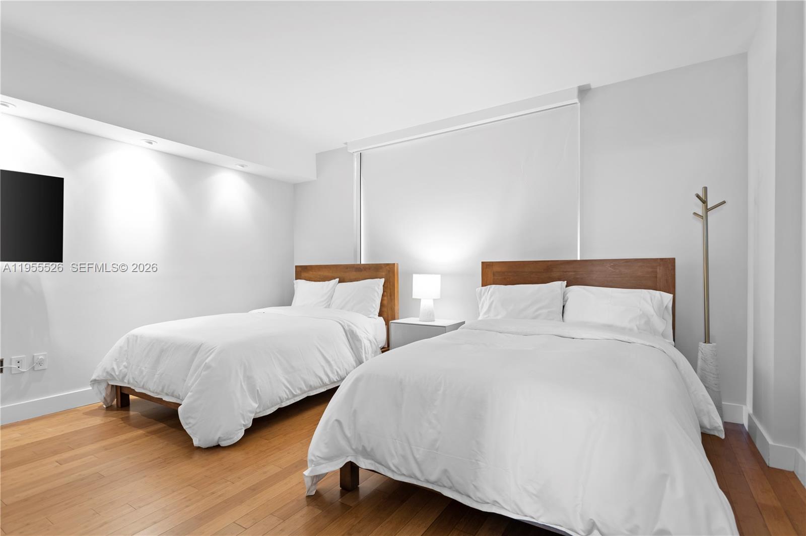 765 Crandon Blvd # 506