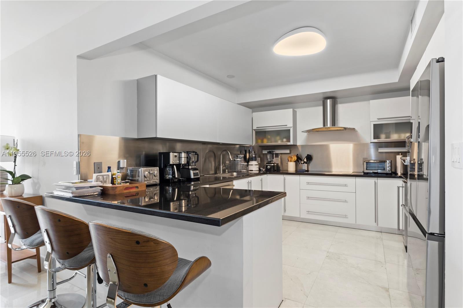 765 Crandon Blvd # 506