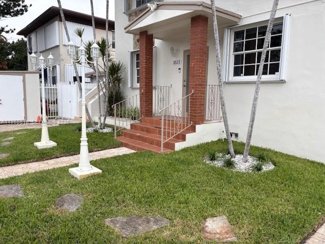 3521 SW 23rd St # 3521