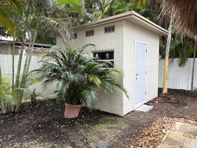 3521 SW 23rd St # 3521