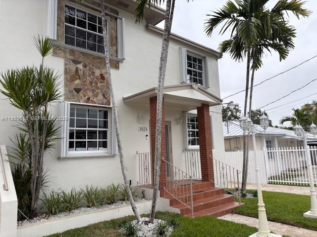 3521 SW 23rd St # 3521