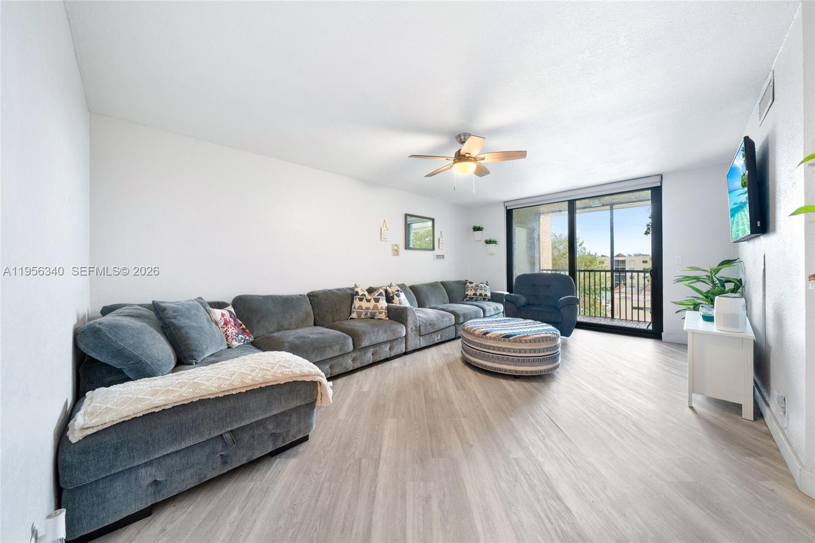 10551 W Broward Blvd # 408