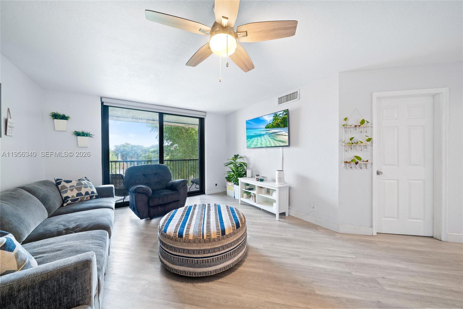 10551 W Broward Blvd # 408