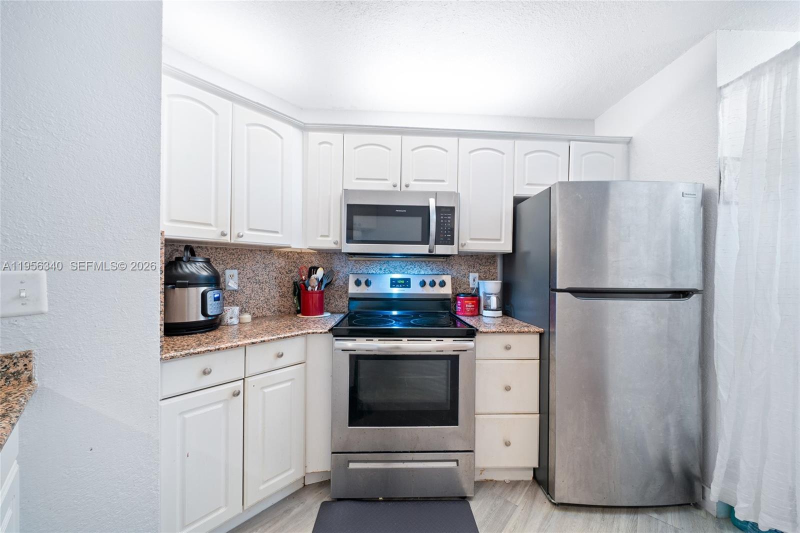 10551 W Broward Blvd # 408