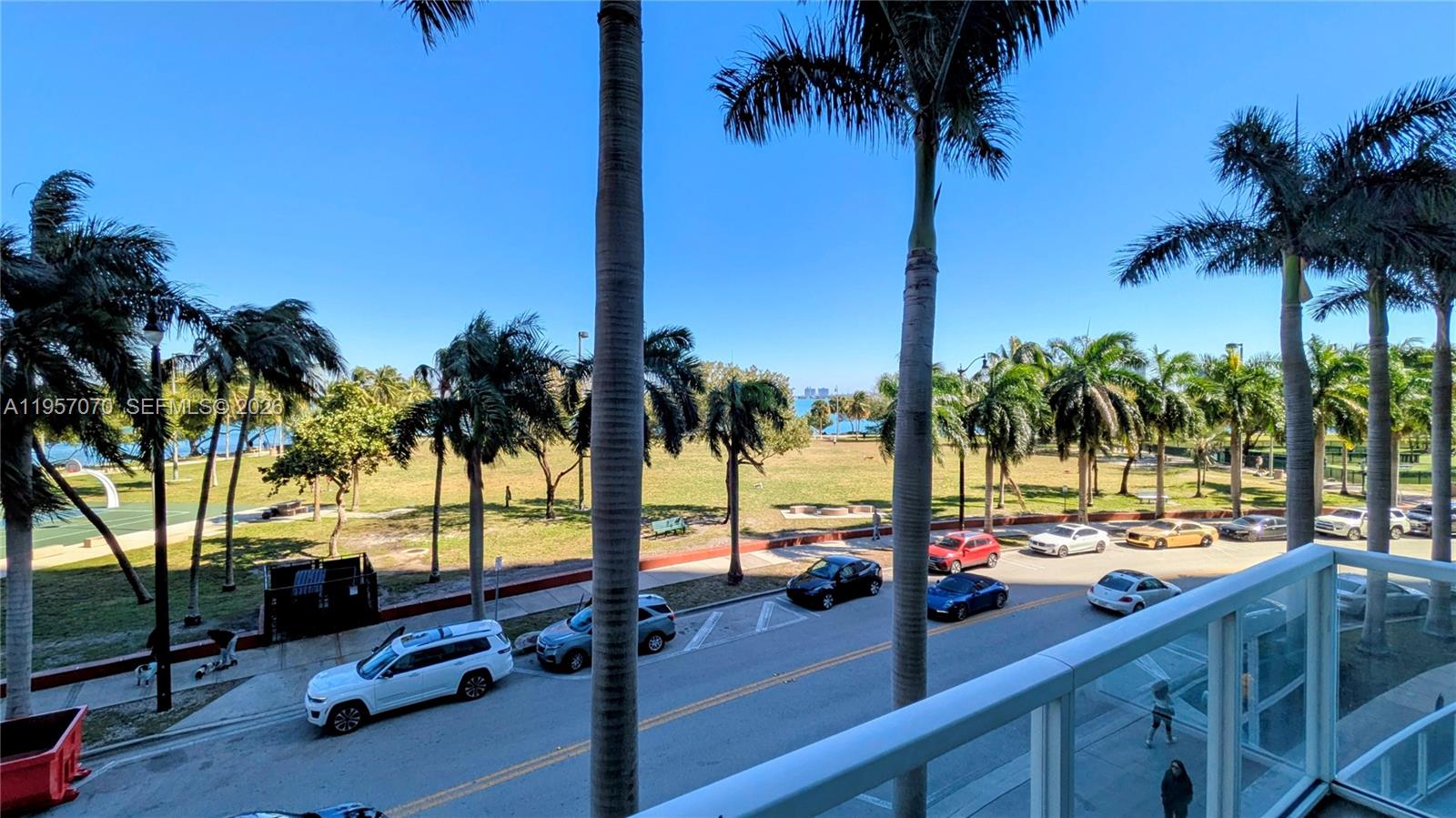 1900 N Bayshore Dr # 505