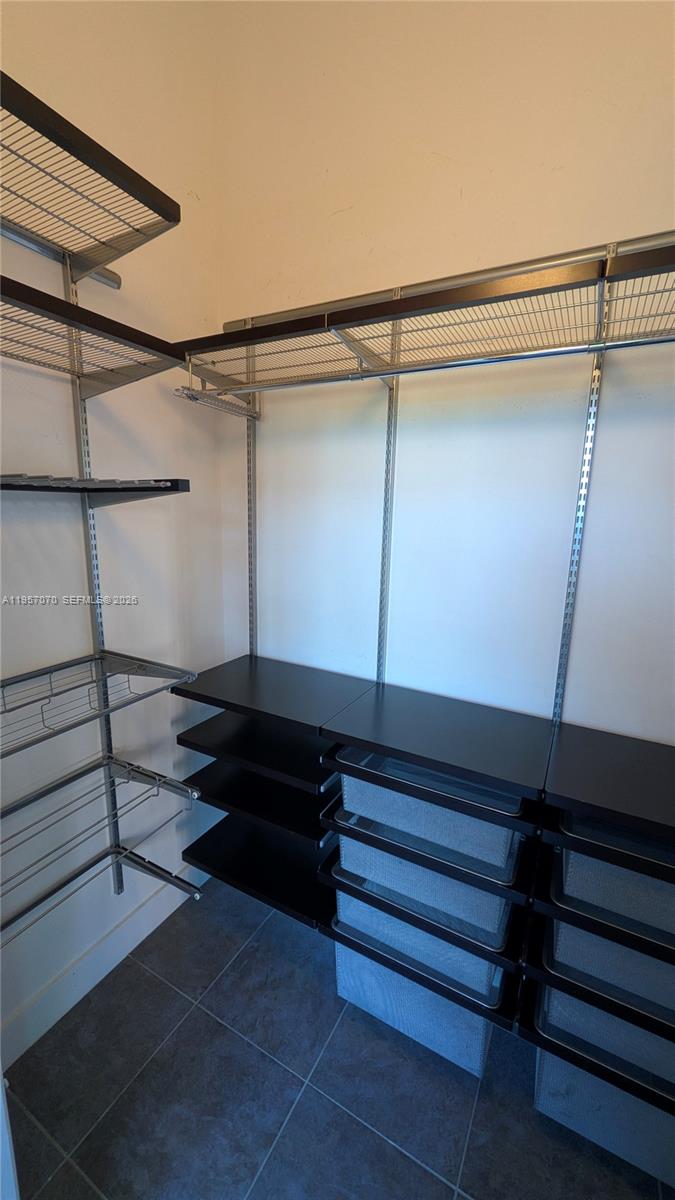1900 N Bayshore Dr # 505
