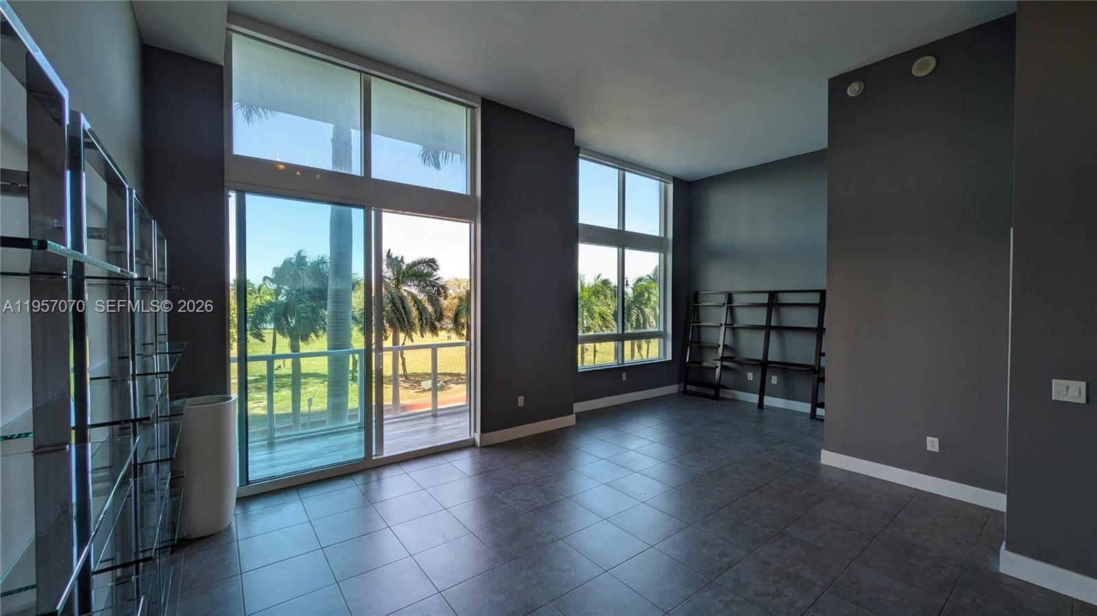 1900 N Bayshore Dr # 505