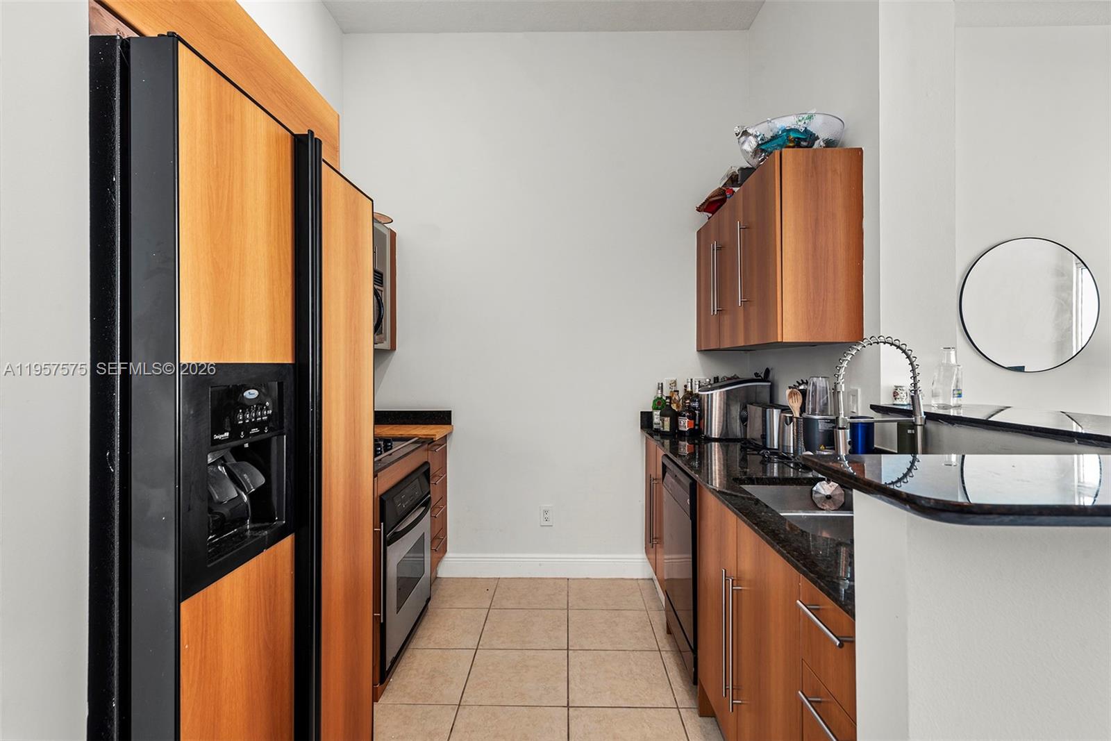 335 S Biscayne Blvd # 10 Unit: UPH-10